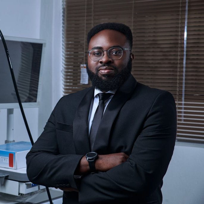 Dr Everett Asante